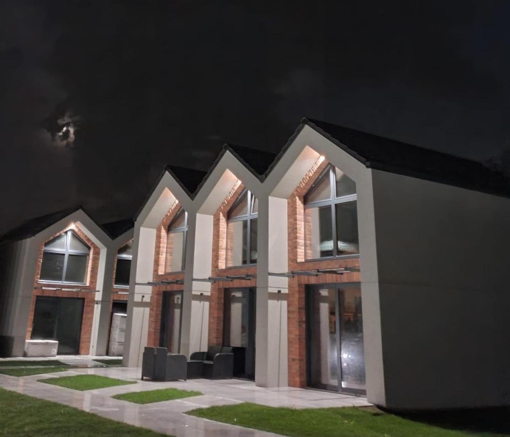 Przy Tezni Apartment *