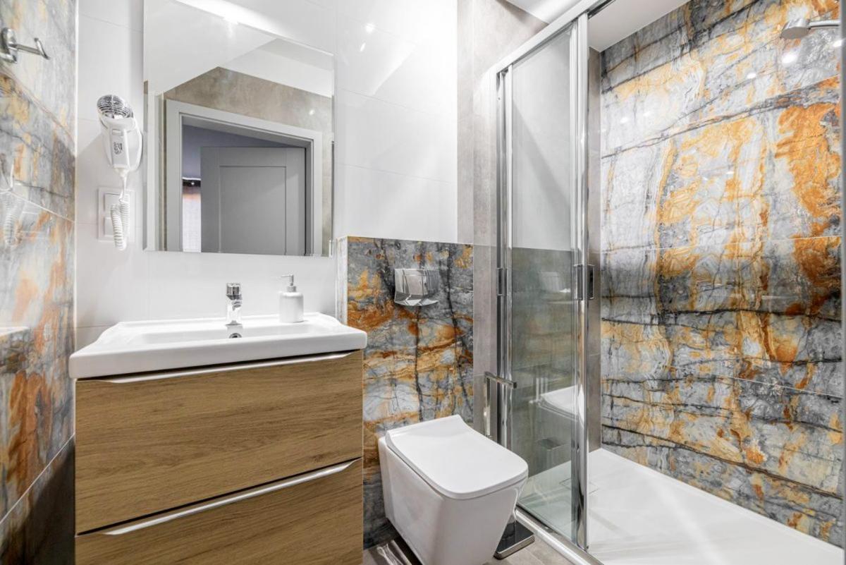 Przy Tezni Apartment *